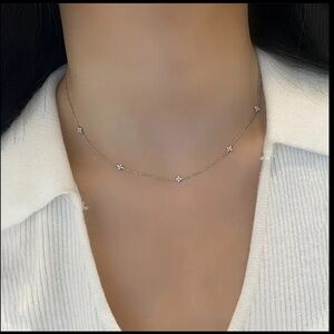 925 Sterling Silver Exquisite Four Leaf Clover Zircon Necklace